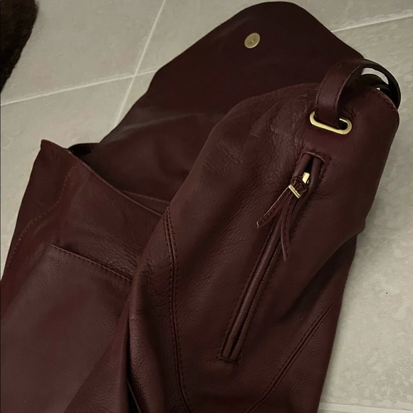 NWT - JEROME DREYFUSS “BOB” LEATHER HANDBAG (BURGUNDY) - Picture 5 of 14